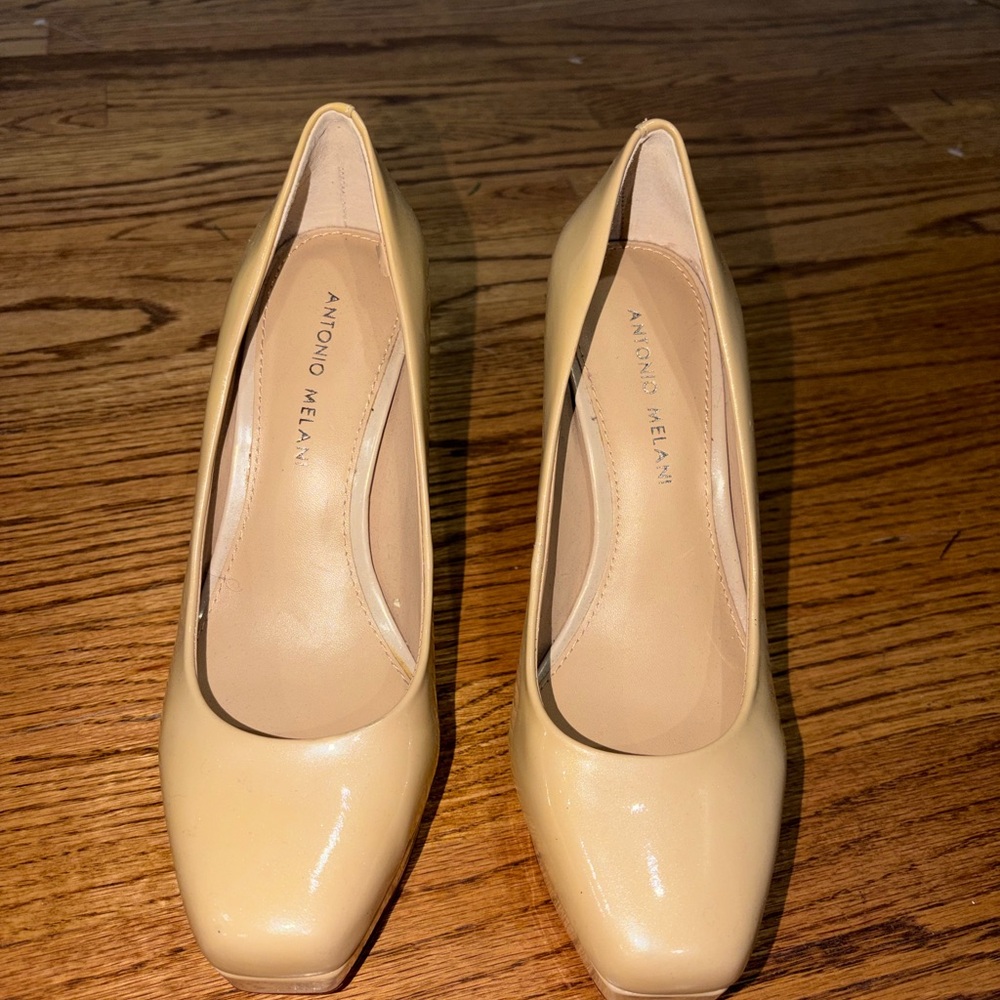 ANTONIO MELANI Patent Leather Pumps - Picture 2 of 5